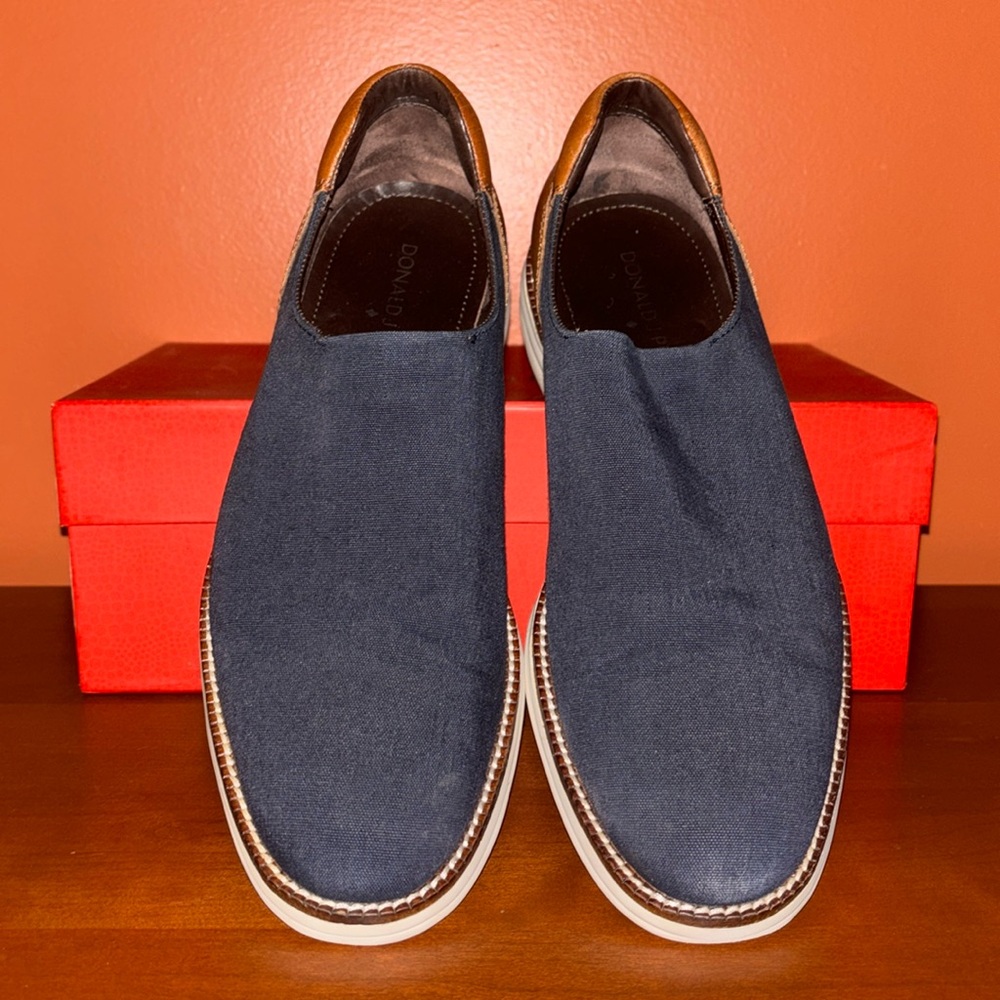 Donald j pliner men’s size 9.